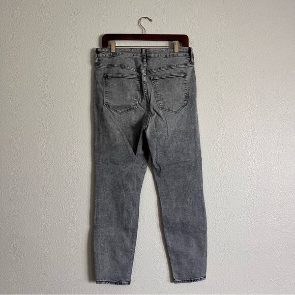 GAP Grey High Rise Denim Universal Legging Jeans Size 12R NWOT Stretchy Fit - Picture 6 of 6